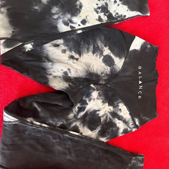 Balance Athletica bundle - Picture 3 of 6